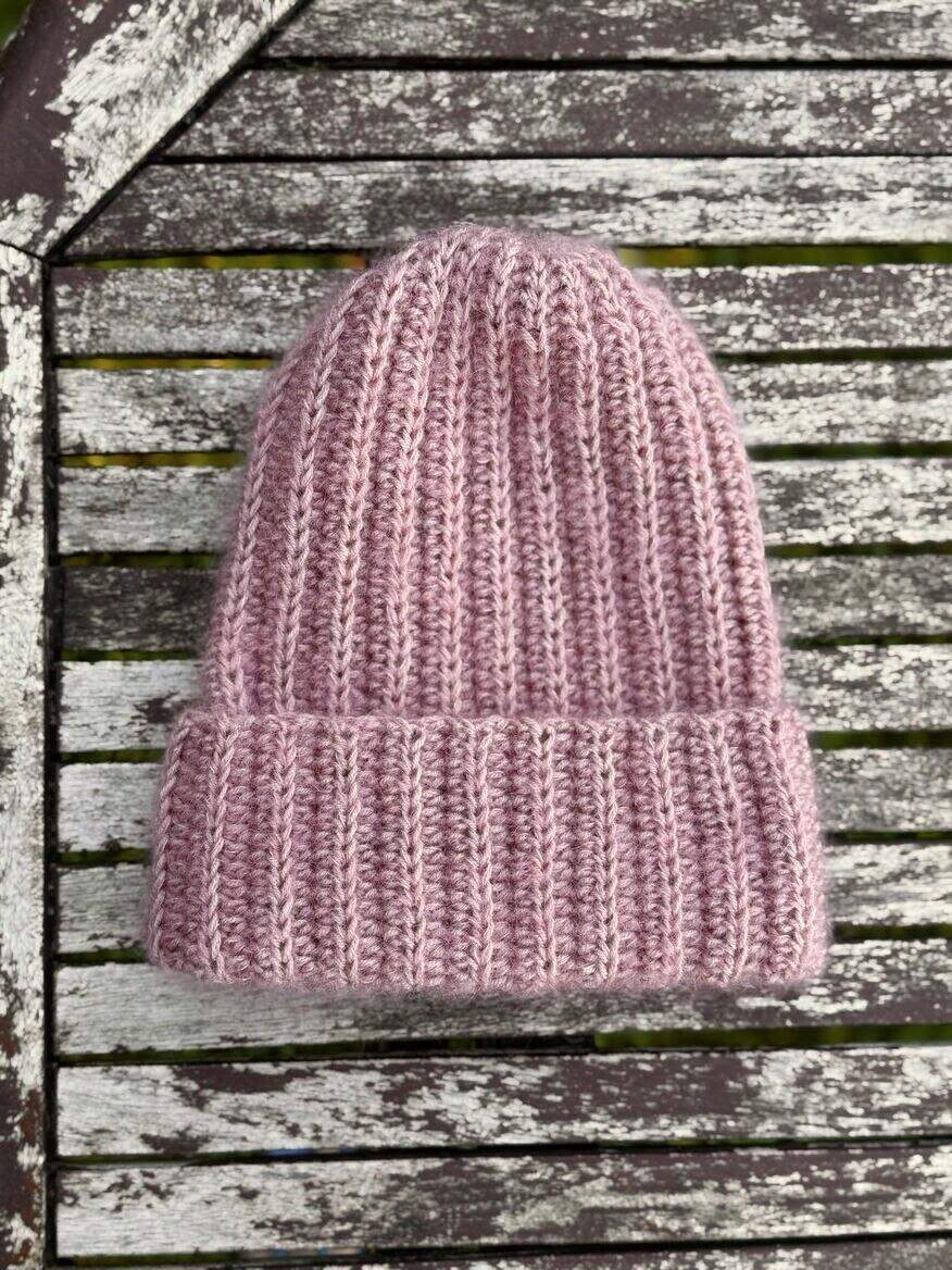 Czapka wiśniowy sorbet 0